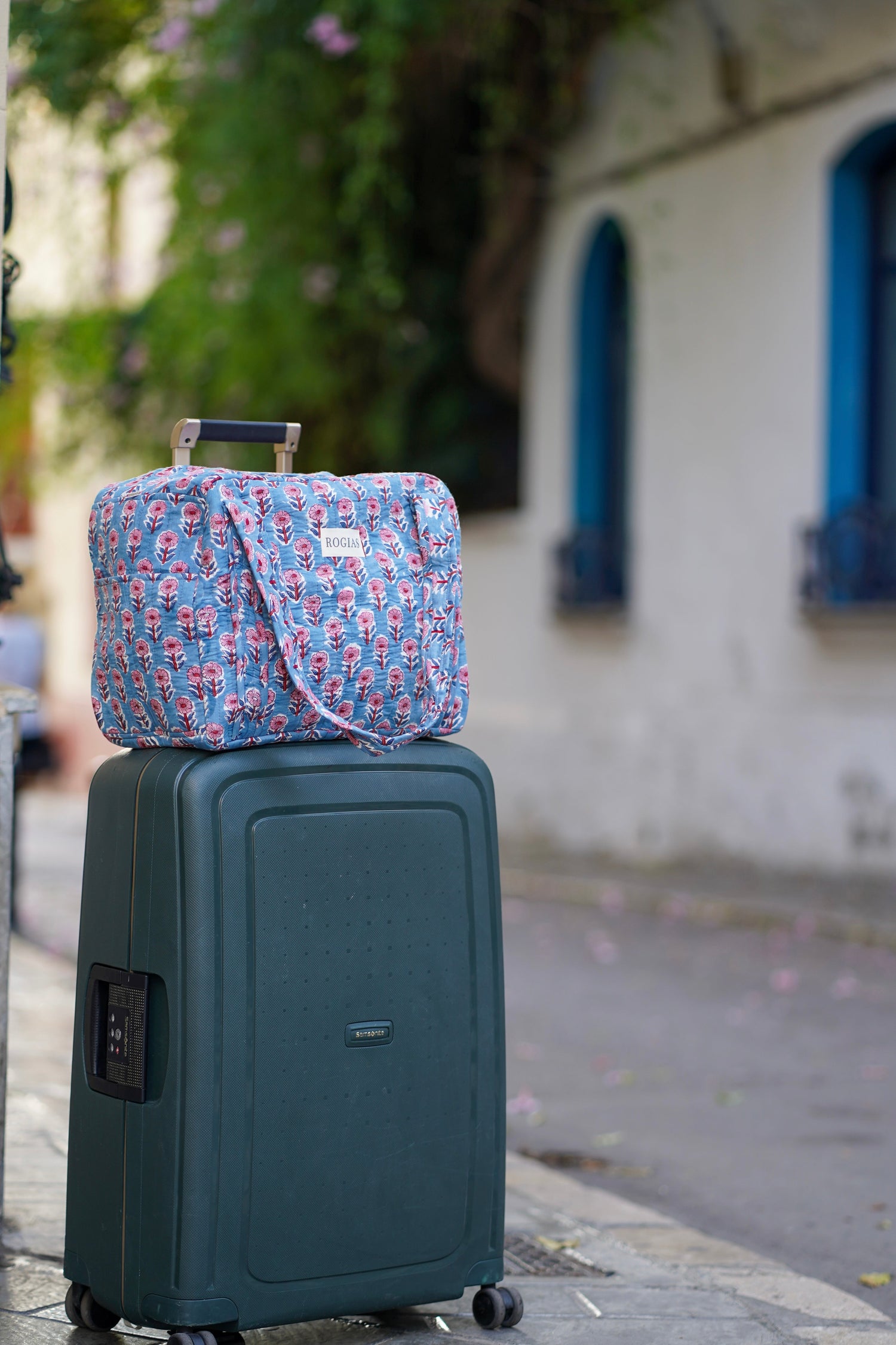 Traveling: the smart way