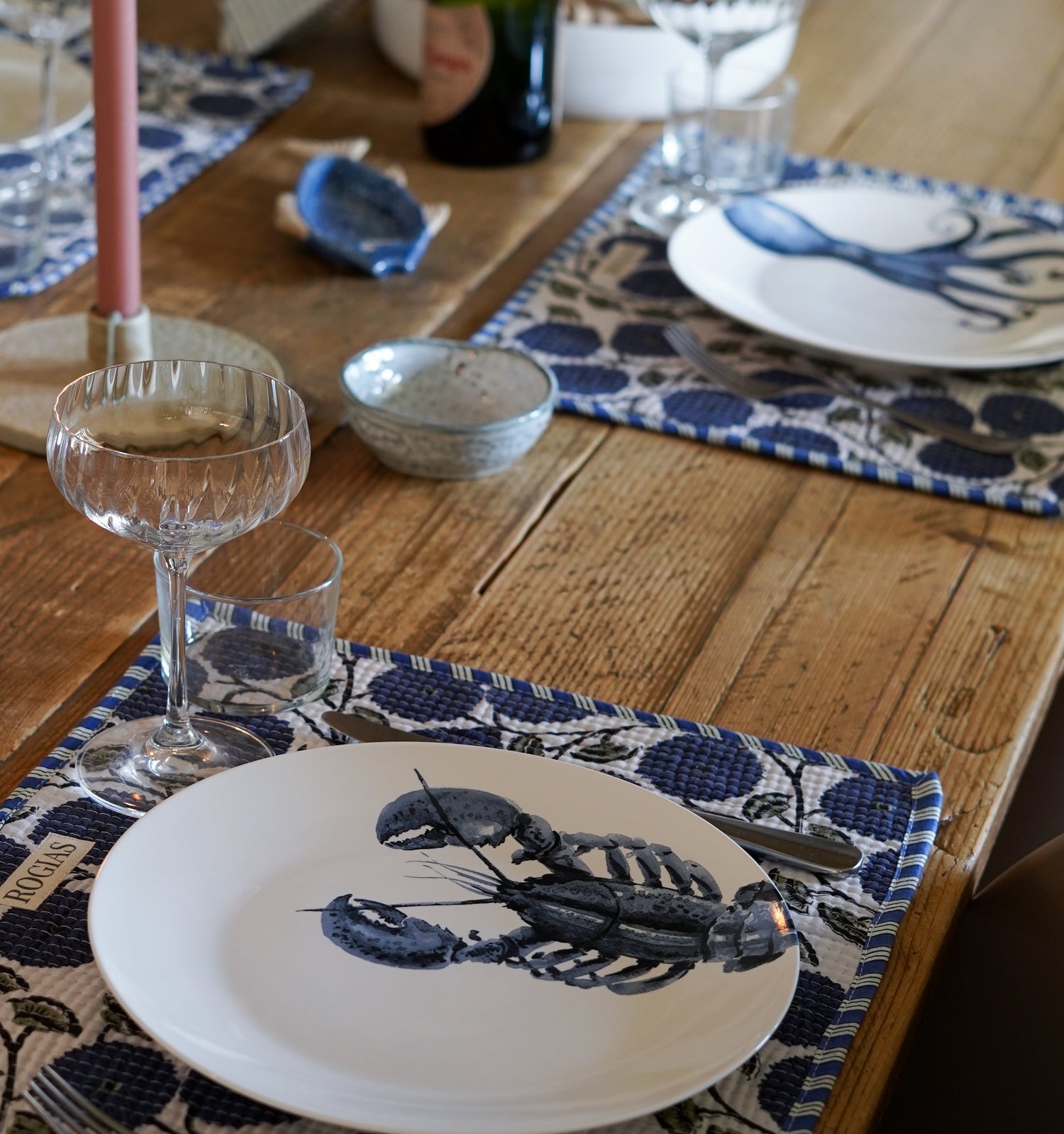 Set of 2 placemats - Blue Dahlias