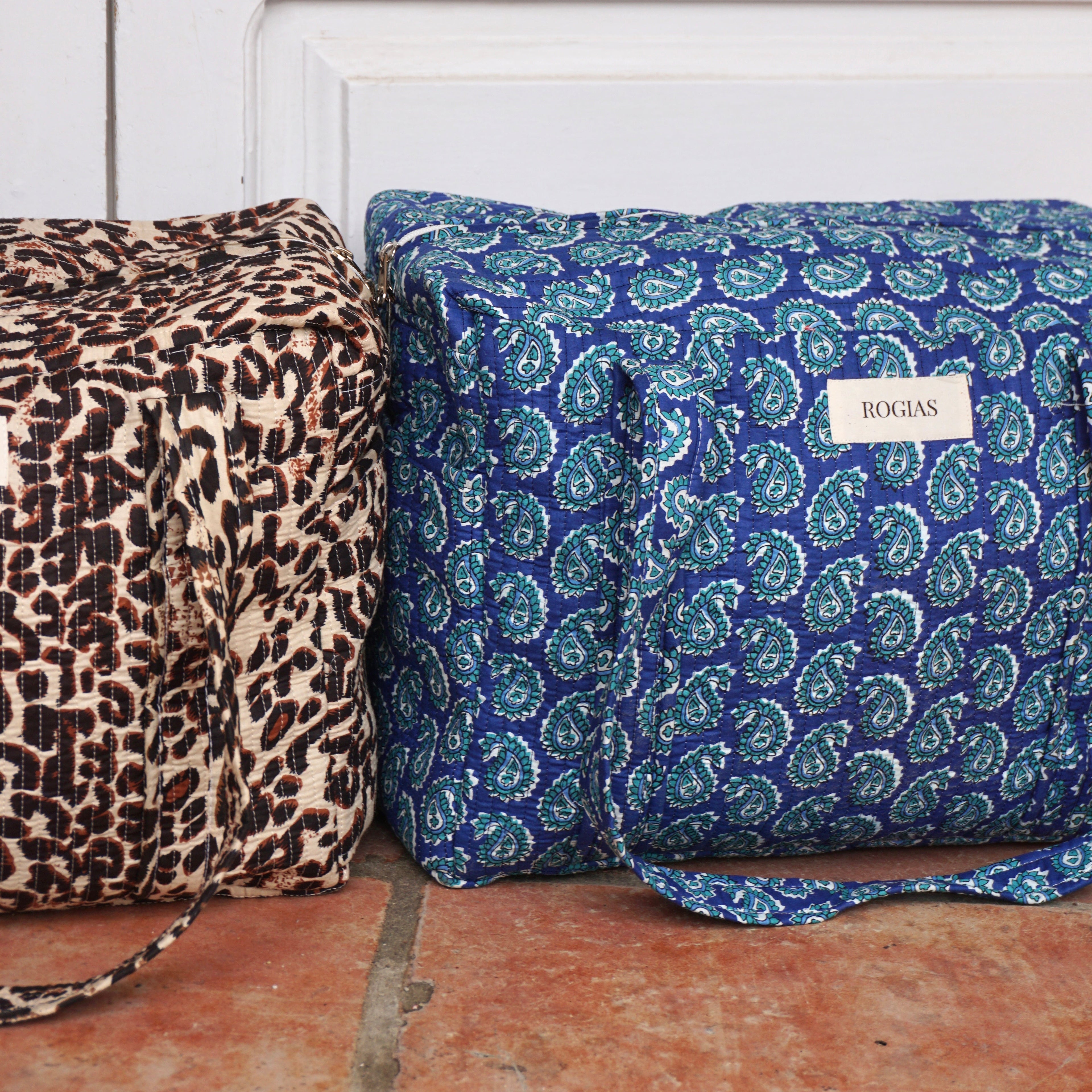 Carry-on travel bag 40x30x20 cm - Ocean Paisley